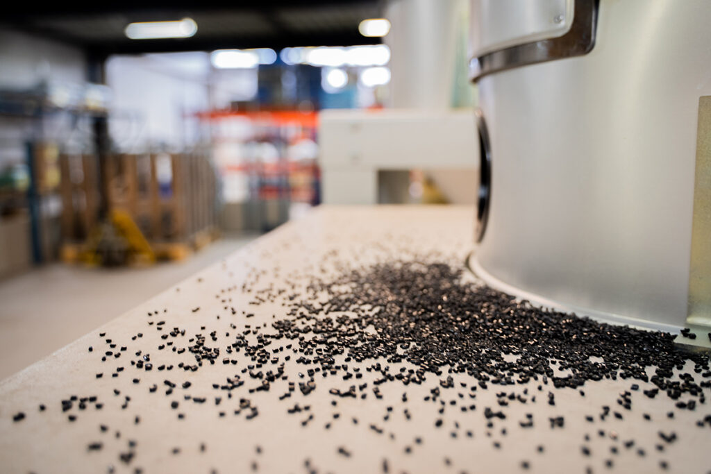 Servicios de inyección de plástico en Celaya Guanajuato, Maquila de producción plástica industrial en México, Mantenimiento preventivo de moldes para inyección, Empresas de inyección de plástico para el sector automotriz, Soluciones integrales de inyección y ensamble de piezas, Fabricación de componentes plásticos de alta precisión, Inyección de polímeros para diversas industrias en el Bajío