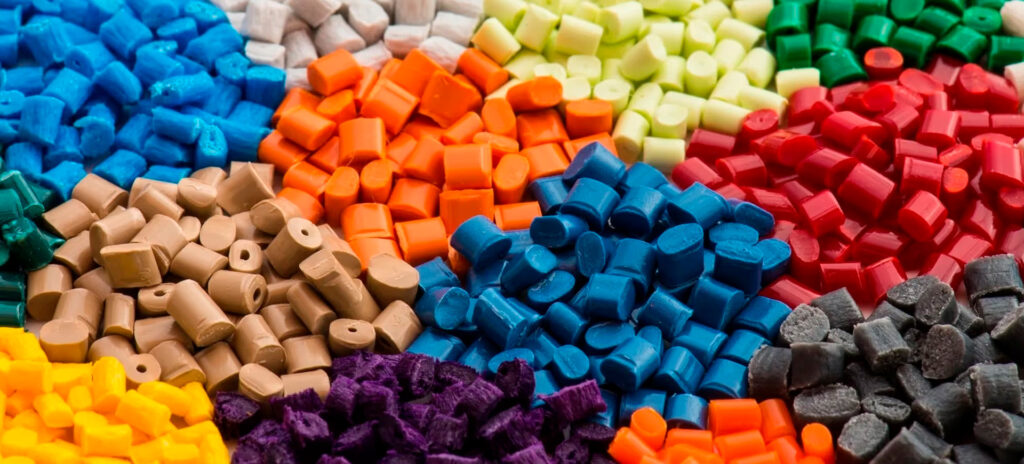 Inyección de plástico industrial, Fabricación de piezas plásticas, Inyección de polímeros industriales, Moldeo por inyección de plástico, Planta de inyección de plástico en México, Empresa de inyección de plástico con máquinas de 50 a 320 toneladas, Fabricación de componentes plásticos para el sector automotriz y eléctrico, Inyección de piezas plásticas de alta precisión y geometrías complejas, Producción de grandes volúmenes de piezas plásticas industriales, Proveedor de inyección de plástico en Celaya Guanajuato, Moldeo de resinas plásticas para electrodomésticos y construcción